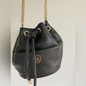Guess small bucket purse